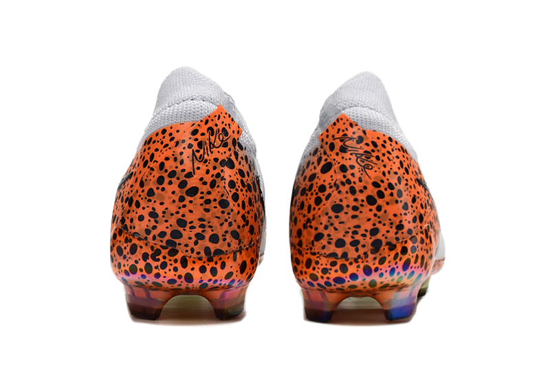 Chuteira Campo Nike Phantom Luna 2 Elite + Brindes Exclusivos